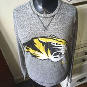 Under
Armour loose fit Mizzou tiger school spirit sporty Athleisure S sweatshirt