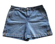 -ALL AROUND SLIMMING EFFCT Jean Shorts, 2 fro t pockets. 2 back pockets, size 10, excellent condition