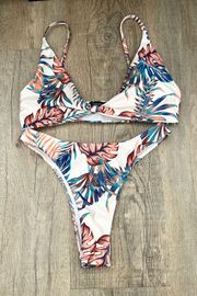 front knot floral bikini set size 6.