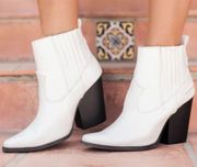 Cheyenne White Western Boot