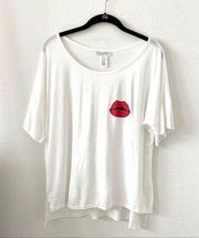 Color Lounge Lips Graphic Tee Size Size XL