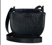 Kelly Wynne No Curfew Crossbody In rule breaker black textured leather