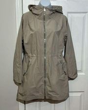 Athleta Cloudburst Jacket Womens Beige Rain Jacket Dove Grey Athleisure Sz xs