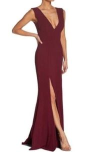 Dress the Population  Sandra Plunge Crepe Trumpet Gown in Burgundy Size Small NWT