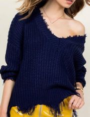 V Neck Frayed Sweater Dark blue Size Large