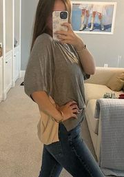 GREY AND CREAM OVERSIZED TEESHIRT WITH PUFF SLEEVES