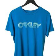 Oakley T Shirt Sports Graphic Tee Minimal Short Sleeve Cotton Solid Logo Print