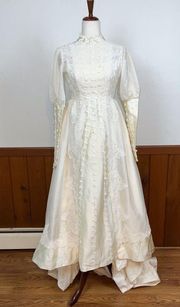 Gorgeous Vintage 1970s Alfred Angelo for Edythe Vincent Wedding Gown!