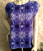 Violet & Claire Mouse pocket Multi Blue chiffon key hole back top