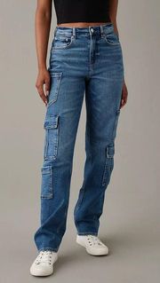 American Eagle Stretch Super High-Waisted Baggy Straight Cargo Jean in Hi-Lo Indigo Wash