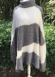 BEBE gray stripe abstract pullover poncho