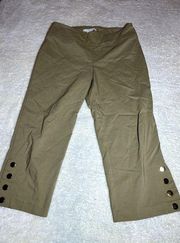 Zac & Rachel‎ Beige Capri Pants With Gold Stud Size 10