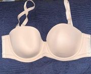 Wacoal cream colored bra, size 34DD EUC