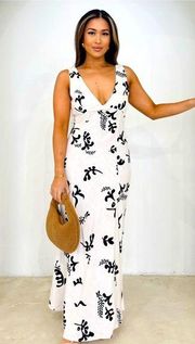 Linen Blend Black White Leaf Print Maxi Dress