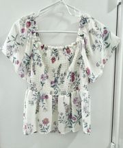 Francesca’s love & piece Floral flowy white ruched blouse- Size Small