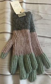 A New Day Women's Cream/Gray/White Rib Knit Colorblock Over Wrist Gloves