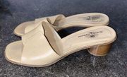 Women's Sz 10 TOMMY BAHAMA Tan Leather Sandals Slides Round Heels Made in Spain