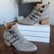 Loreniah Leather Boots / Gray / Size 9