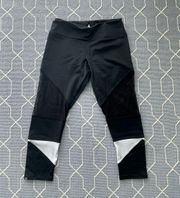 Cropped Legging Black, White & Mesh - Size S/M