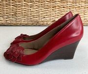 Jones New York Women's Wedge Heel Pump Peep Toe Burgundy Size 7.5