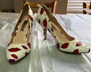 Women’s INC Lip Heels in Size 5