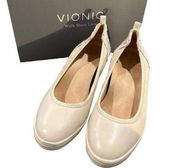 VIONIC JACEY CREAM LEATHER ORTHOTIC WEDGE SHOES PUMP SLIP ON Size 8.5 M NEW