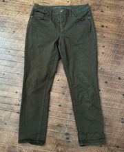 Chico’s so slimming girlfriend 0.5/8 olive green jeans