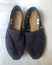 Toms  Canvas Slip-on flat shoes Size 8