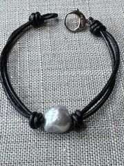 7” Stainless steel clasp pearl bracelet