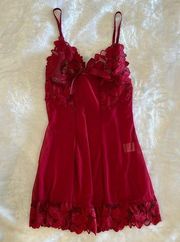 ❤️ Sexy Red Lingerie Slip with Bow in M -NWOT