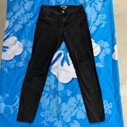 Black Jegging Like Pants / Jeans
