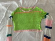 Cropped Crochet Skit Sweater