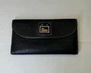 Dooney & Bourke Leather Continental Wallet 