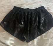 Hotty Hot Short II Size 8 2.5” in color Manifesto- foil black