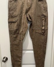 COME AND GET IT UTILITY PANTS NWOT