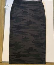 Sanctuary camouflage pencil skirt size XS NWT