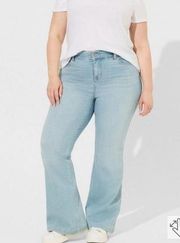 Torrid Bombshell Flare Premium Stretch High-Rise Jean Size 12