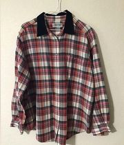 Women’s long sleeve plaid shirt. Size medium