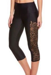 Crop Athletic Leggings With Lace Panels