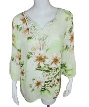 Alfred Dunner Womens 12 Green Floral Blouse Lace Neckline Detail Bell Sleeves