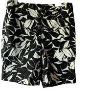 Mario Serrani size 2 shorts