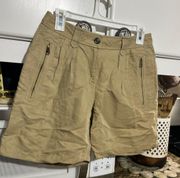 NWT  Shorts Size 6