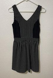 Divided H&M Women's Size 4 Fit & Flare Tank Dress Stretchy V Neck