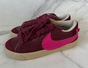 Nike  Womens Burgundy Pink Blazer Low 77 Jumbo Sneakers Size 5 NEW