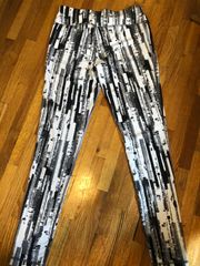 skyscraper workout Leggings