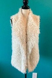 Melrose and market faux fur vest in size small