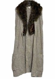 Cato Cream Sleeveless Cardigan Detachable Fur