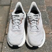 Hoka Arahi 6 Women Size 9.5