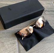 Vera Wang Carey’s sunglasses