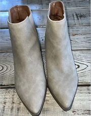 Indigo rd. Women's Yelena Ankle Bootie Size 8 Light Natural Taupe Beige Pull On